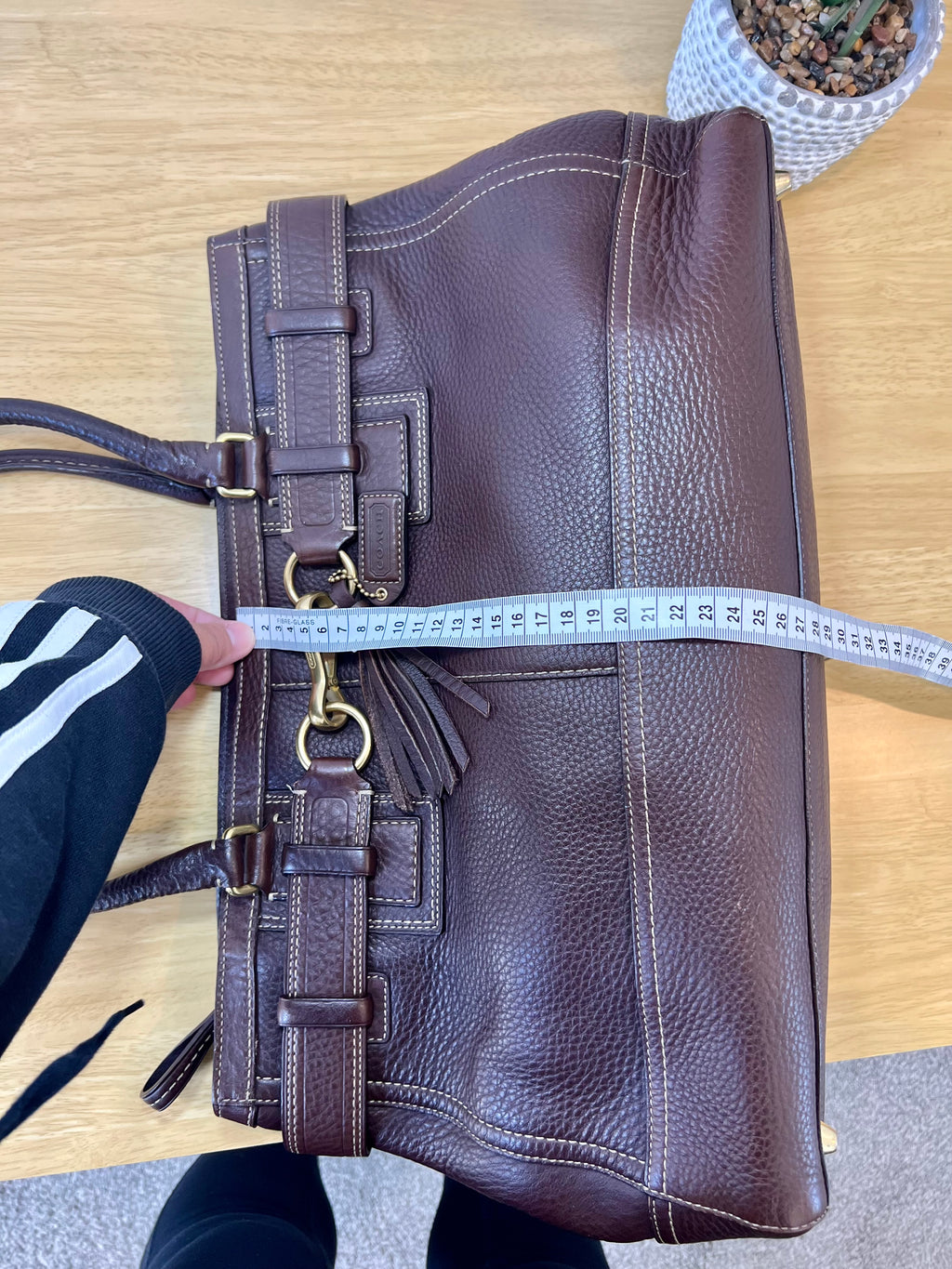 Authentic Coach Hamptons Shoulder Bag