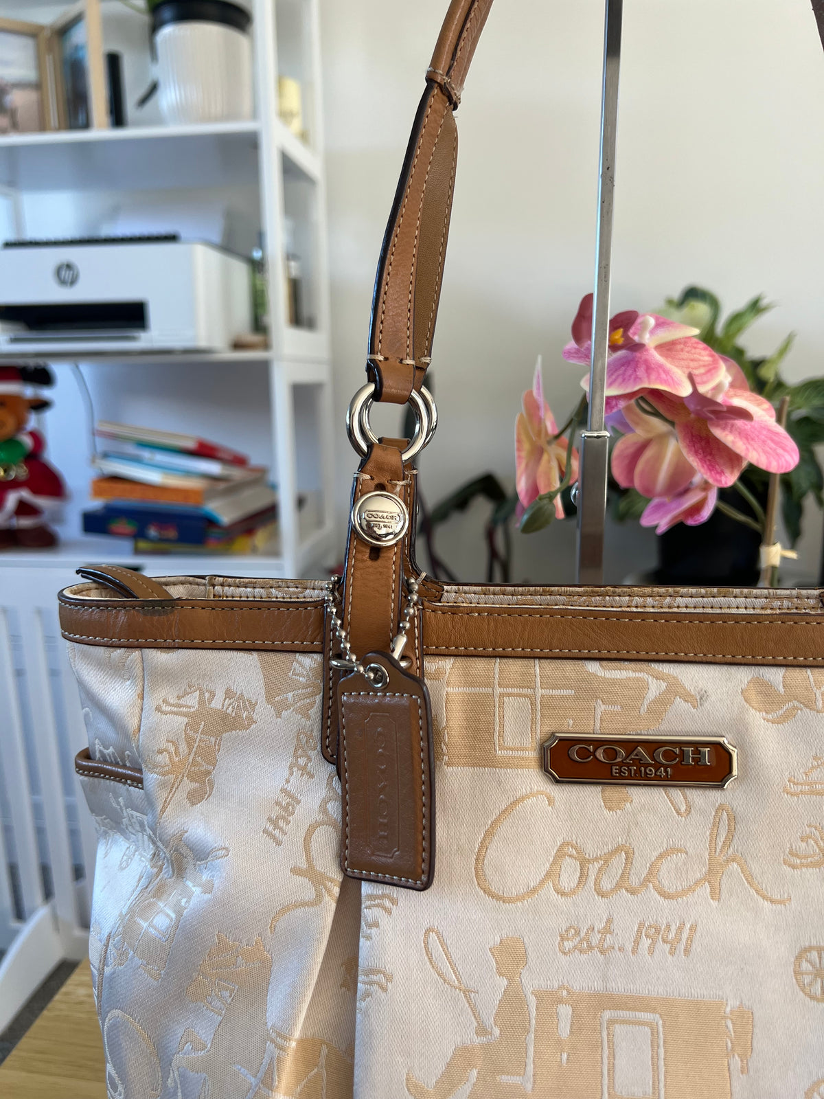 Coach Gallery Horse and Carriage Tote Bag