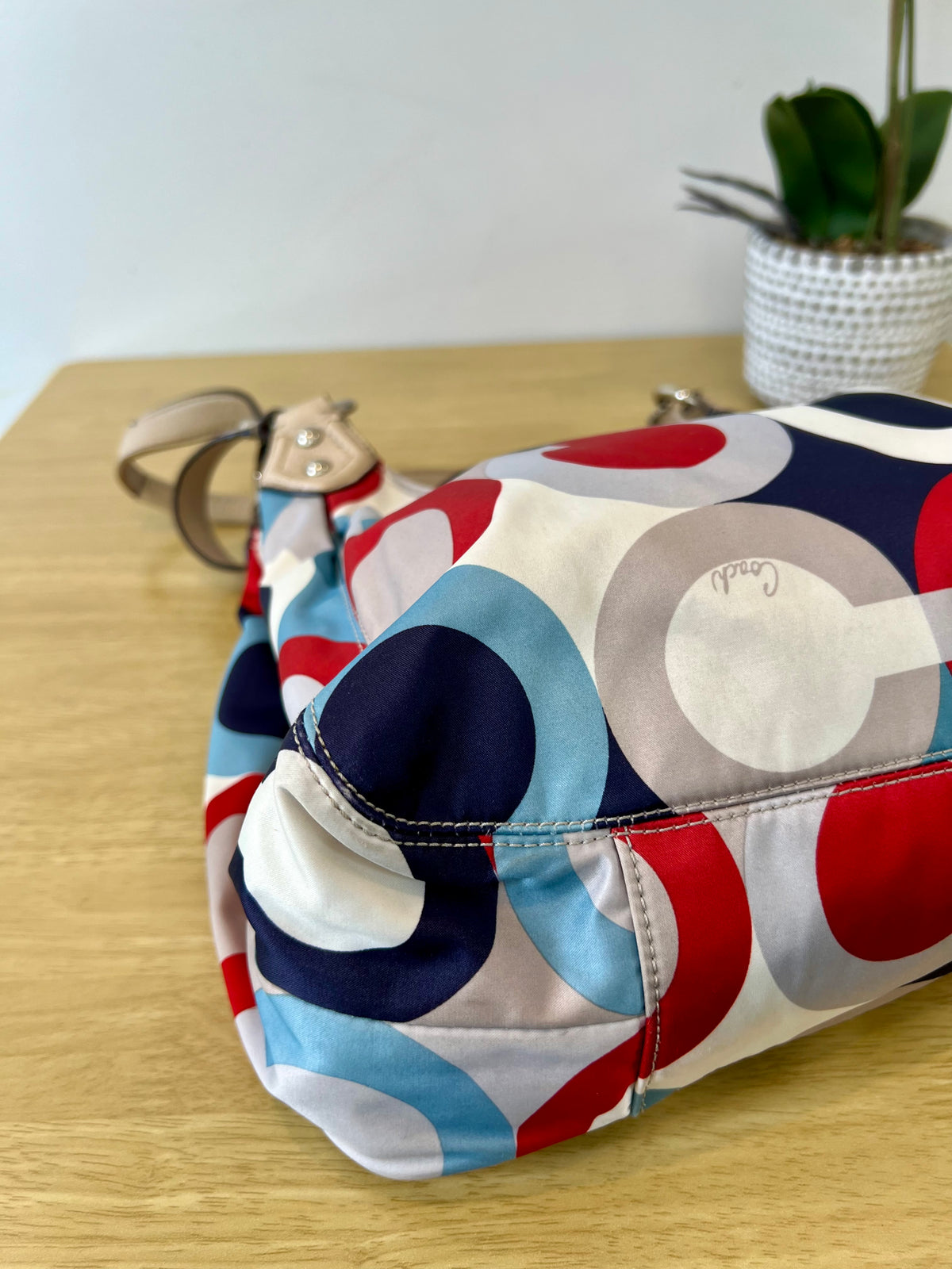 Coach Madison Scarf Graphic Op Art Shoulder Bag