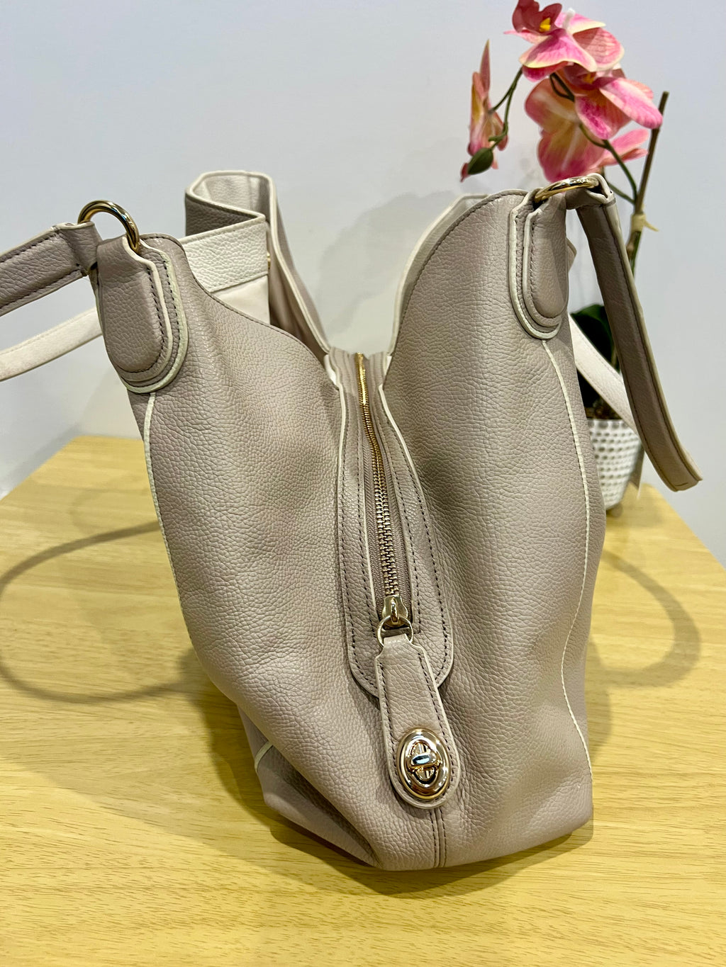 Coach Edie 31 Shoulder Bag