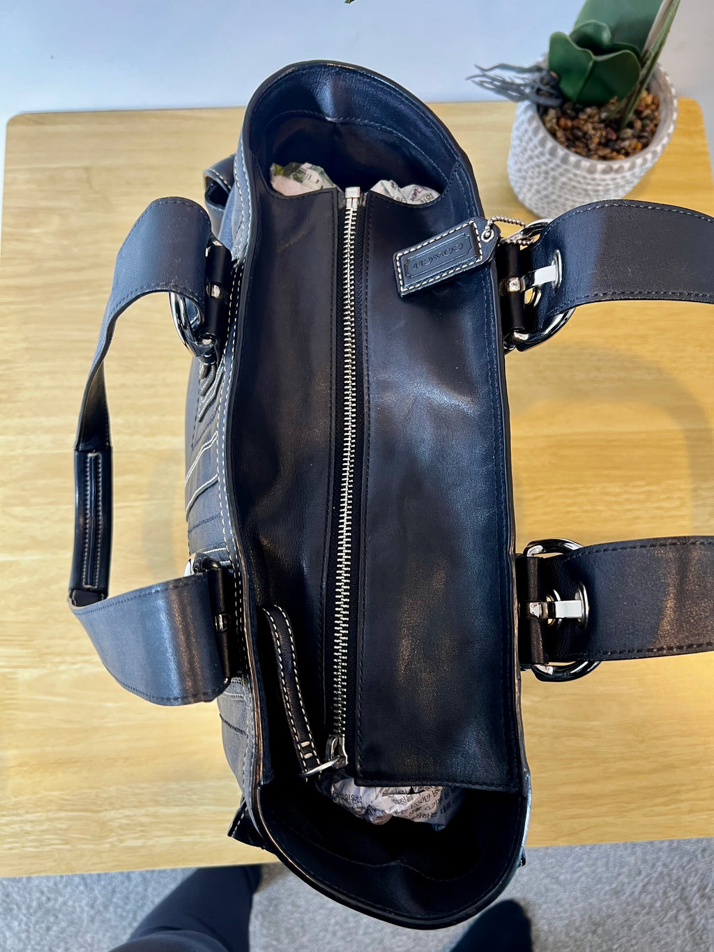 Coach Soho Vintage Large Leather Pocket Tote Bag