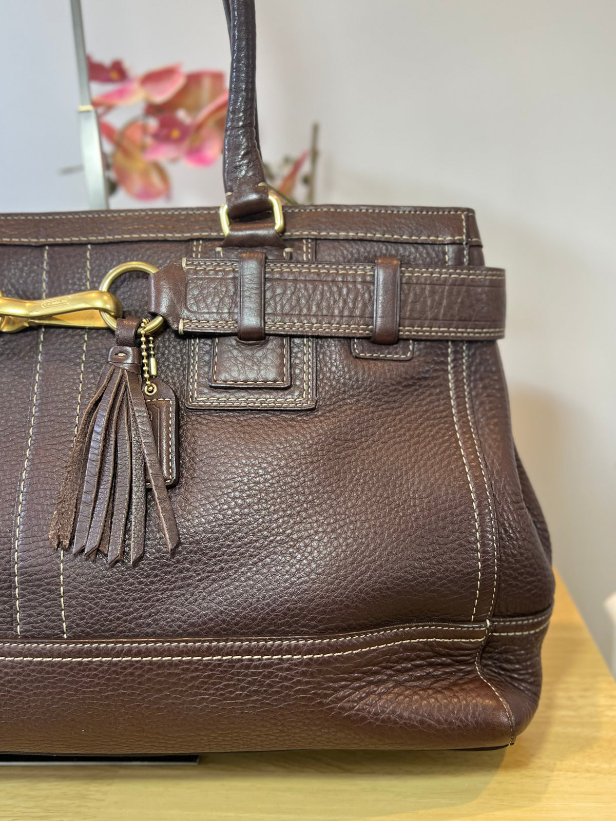 Authentic Coach Hamptons Shoulder Bag