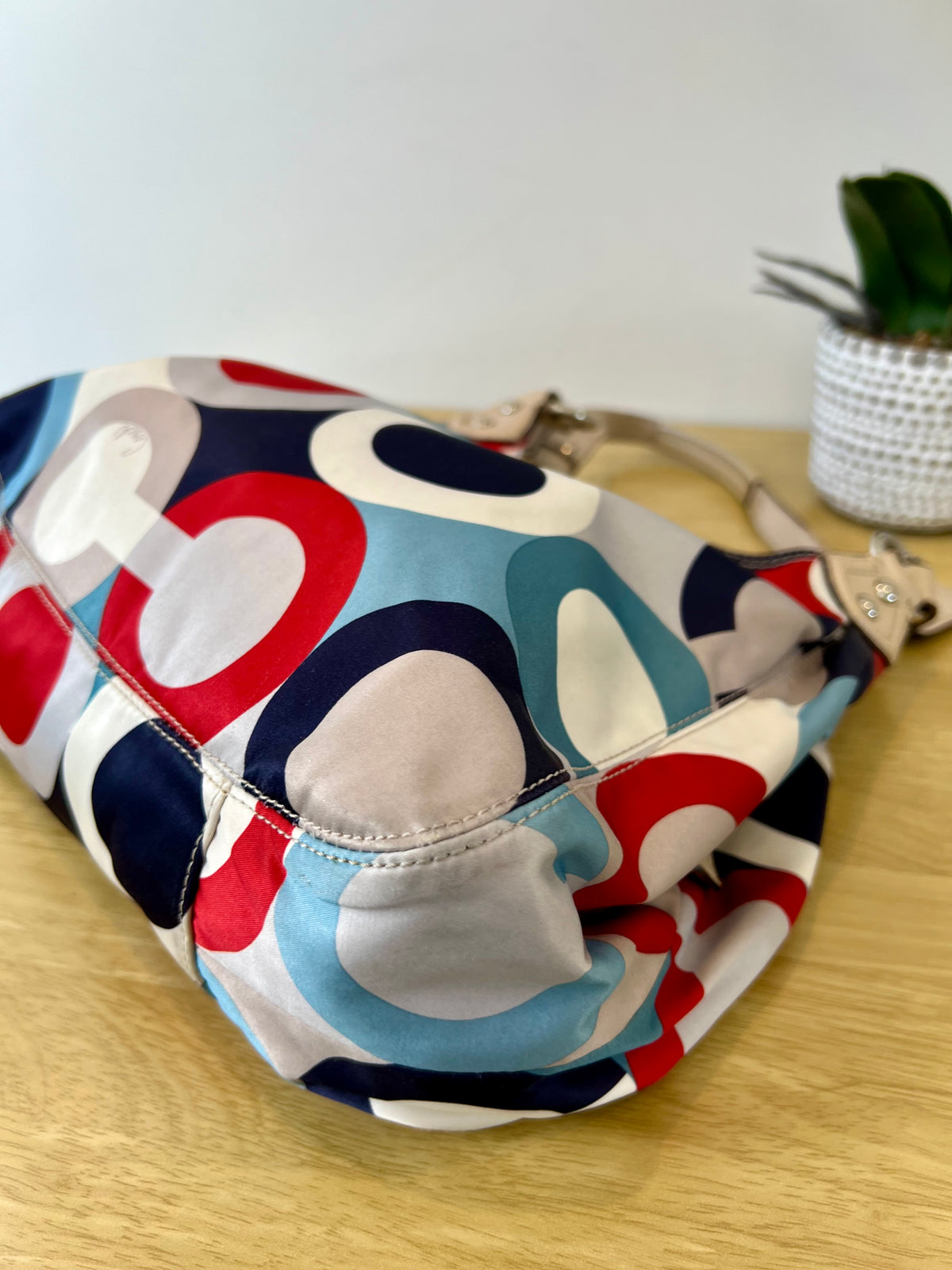Coach Madison Scarf Graphic Op Art Shoulder Bag