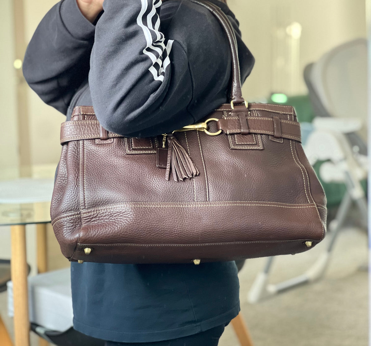 Authentic Coach Hamptons Shoulder Bag