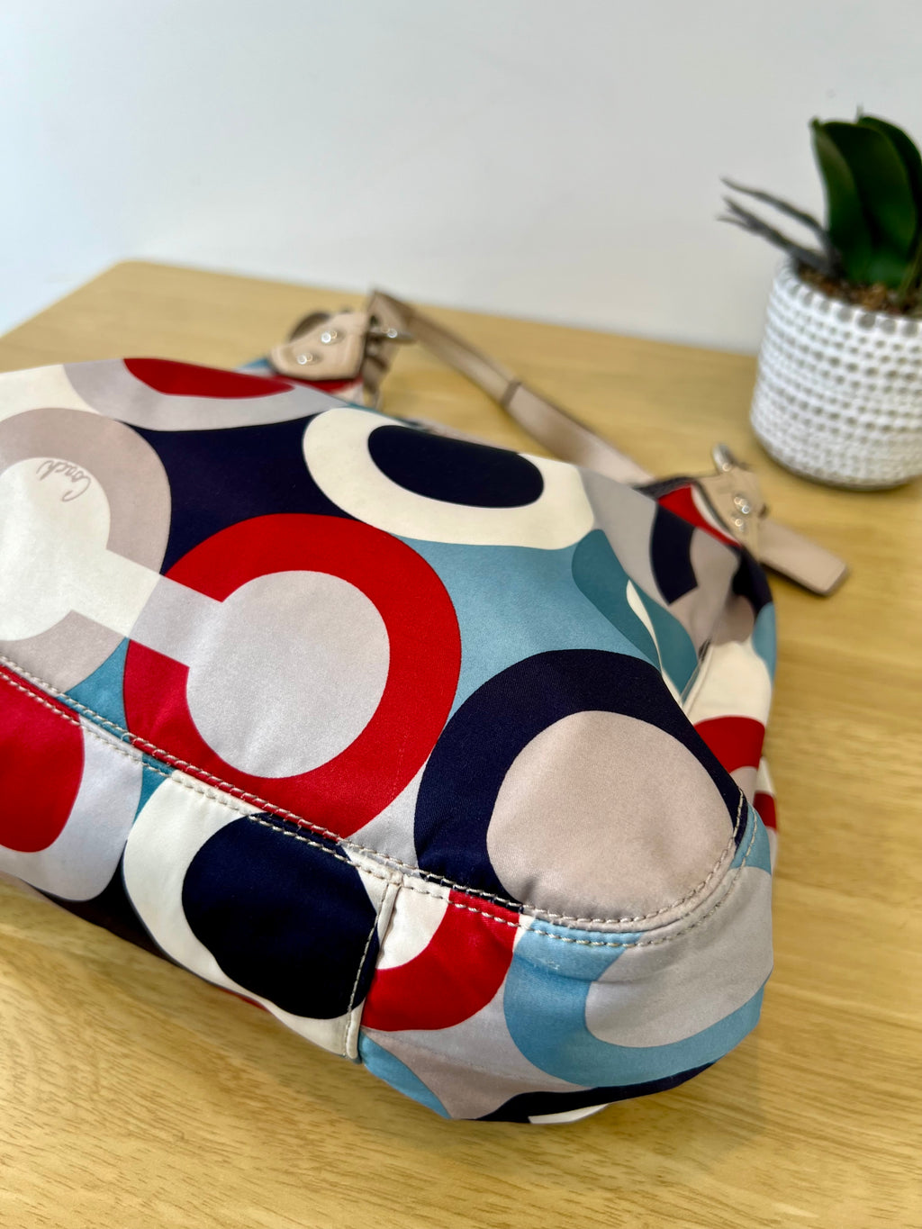 Coach Madison Scarf Graphic Op Art Shoulder Bag